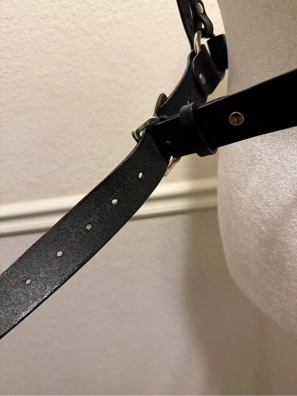 N/A black leather